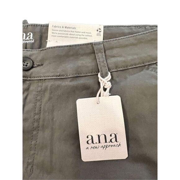 ANA  olive shorts size 14 - Picture 5 of 6
